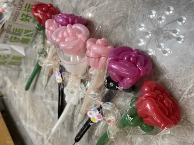Balloon rose